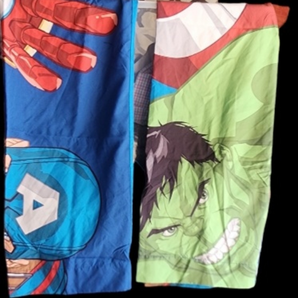 Sheets - Picture 3 of 3